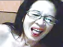 Pinay játszik a cam