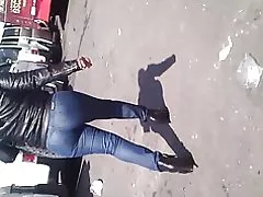 Érett a szűk farmer