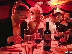 Magma film fétis swinger party